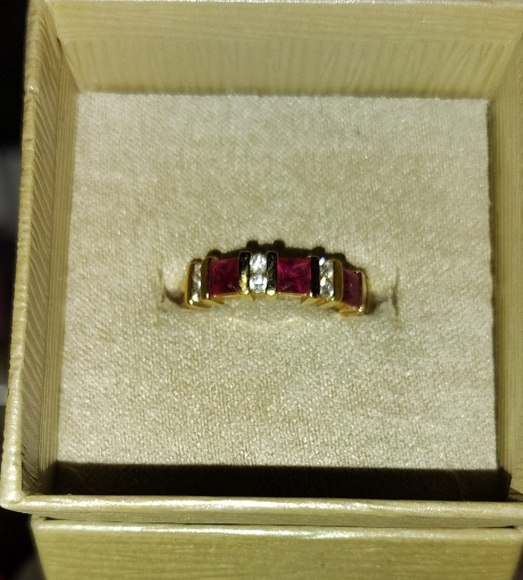 Avon Jewelry - Elegant Gold and Red Ring